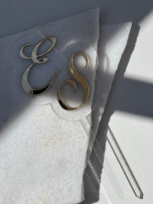 Cake topper, Initialen